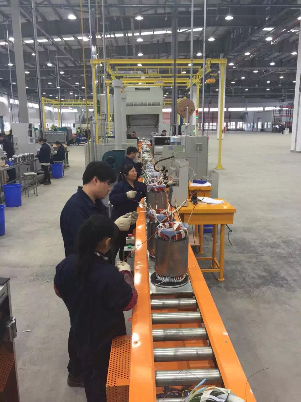 How to choose machine for producing three phase motor stator